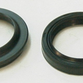 Sada simerinků a prachovek do předních vidlic Tourmax HONDA VT 600 C Shadow, všechny verze rok 88-07 